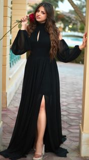 Mona Farouq feet photo 3