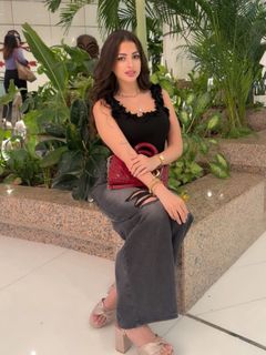 Mona Farouq feet photo 2