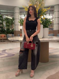 Mona Farouq feet photo 1