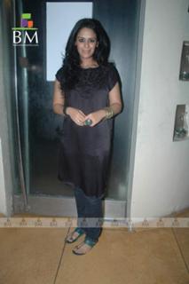 Mona Singh feet photo 4