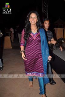 Mona Singh feet photo 19