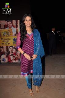 Mona Singh feet photo 16