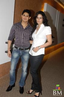 Mona Singh feet photo 8