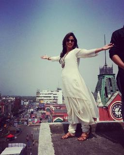 Mona Singh feet photo 1