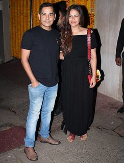 Mona Singh feet photo 13