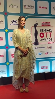 Mona Singh feet photo 1