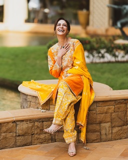 Mona Singh feet photo 14