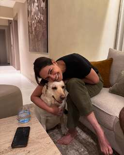 Mona Singh feet photo 12