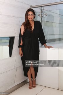 Mona Singh feet photo 10
