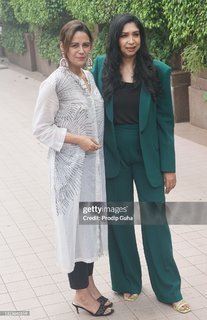 Mona Singh feet photo 5