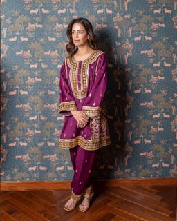Mona Singh feet photo 15