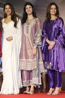 Mona Singh feet photo 6