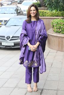 Mona Singh feet photo 1