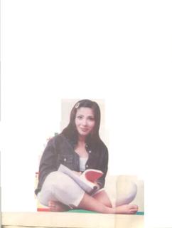 Mona Zaki feet photo thumbnail