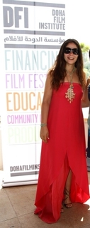 Mona Zaki feet photo thumbnail