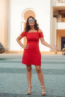 Mona Zaki feet photo thumbnail