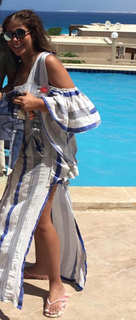 Mona Zaki feet photo thumbnail