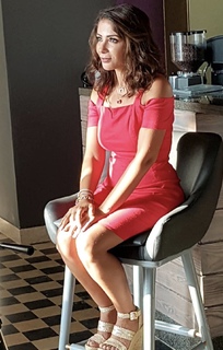 Mona Zaki feet photo thumbnail