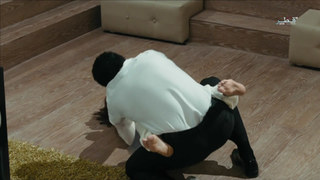 Mona Zaki feet photo thumbnail