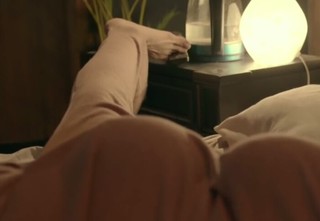 Mona Zaki feet photo thumbnail