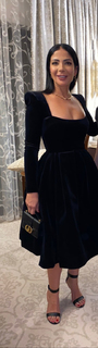 Mona Zaki feet photo thumbnail
