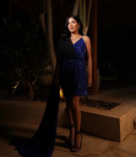 Mona Zaki feet photo thumbnail