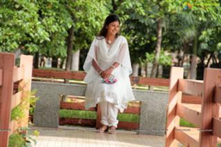 Monal Gajjar feet photo 19