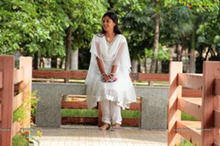 Monal Gajjar feet photo 18