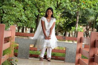 Monal Gajjar feet photo 12