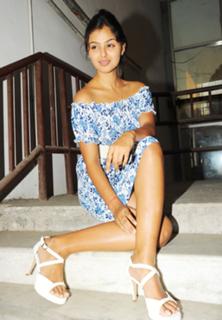 Monal Gajjar feet photo 11