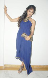 Monal Gajjar feet photo 11