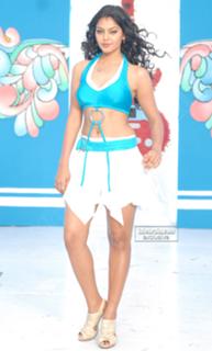 Monal Gajjar feet photo 18