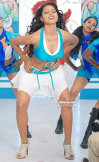 Monal Gajjar feet photo 16