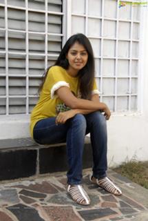 Monal Gajjar feet photo 7