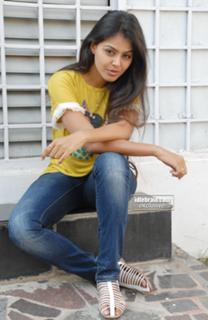Monal Gajjar feet photo 14