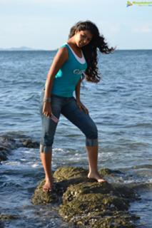 Monal Gajjar feet photo 20