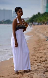 Monal Gajjar feet photo 18