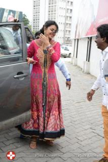 Monal Gajjar feet photo 10