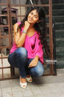 Monal Gajjar feet photo 12