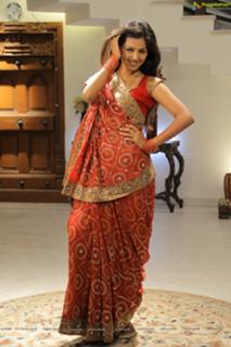 Monal Gajjar feet photo 3