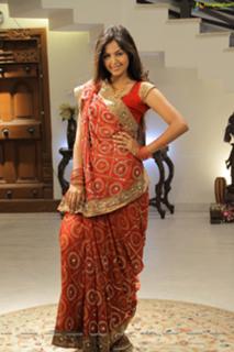 Monal Gajjar feet photo 2