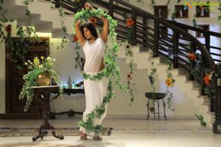 Monal Gajjar feet photo 4