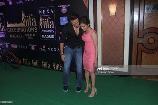 Monali Thakur feet photo 20