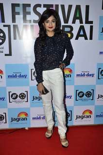 Monali Thakur feet photo 15
