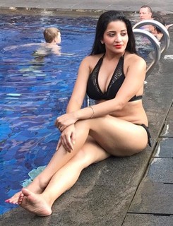 Monalisa feet photo 6