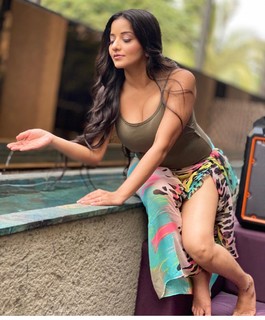 Monalisa feet photo 20