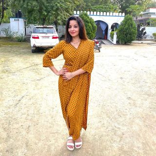 Monalisa feet photo 7
