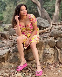 Monalisa feet photo 7