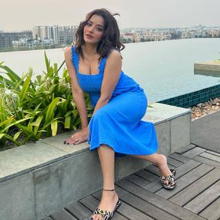 Monalisa feet photo 2