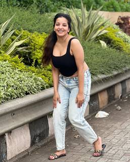 Monalisa feet photo 11